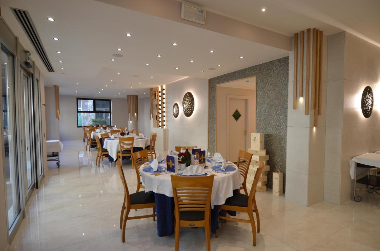 Hotel Ristorante Toscana Alassio Luaran gambar